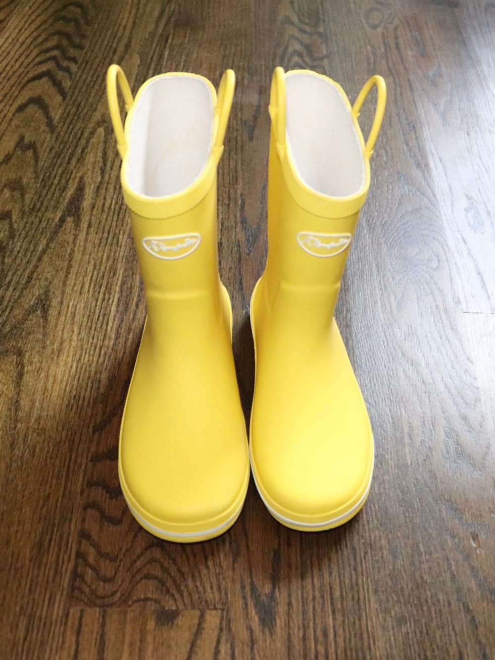 Kids Rain Boots Waterproof Rubber Boots with Easy-on Handles Size: Big Kid 4